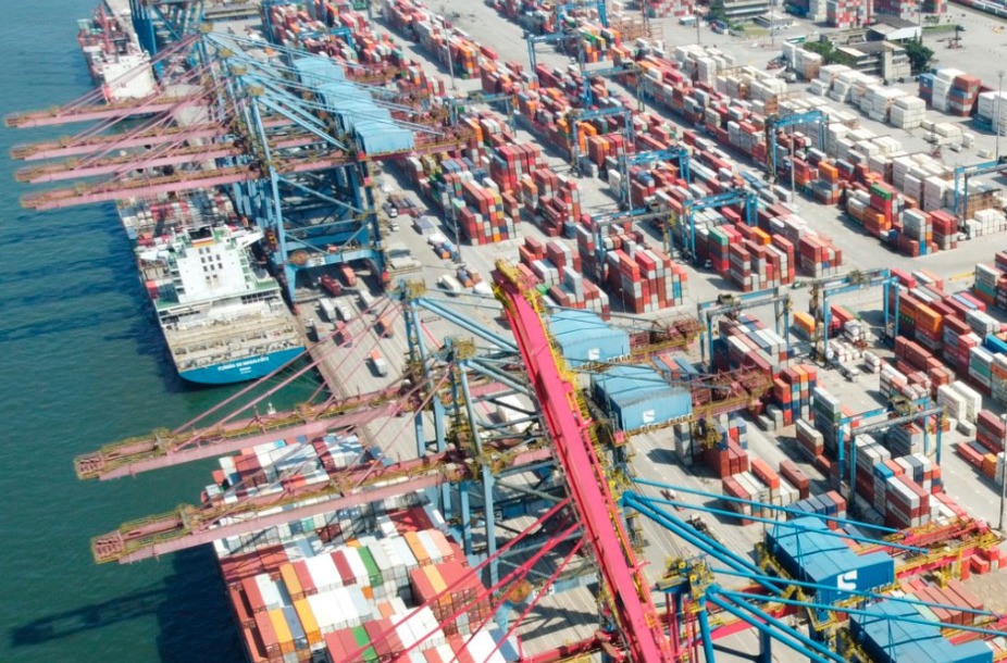 Comissão aprova pedido para audiência sobre restrições ao leilão do Tecon Santos 10