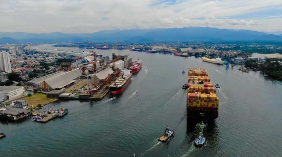 Com R$ 40 bi ‘à deriva’, governo quer acelerar leilão do terminal de cargas no porto de Santos