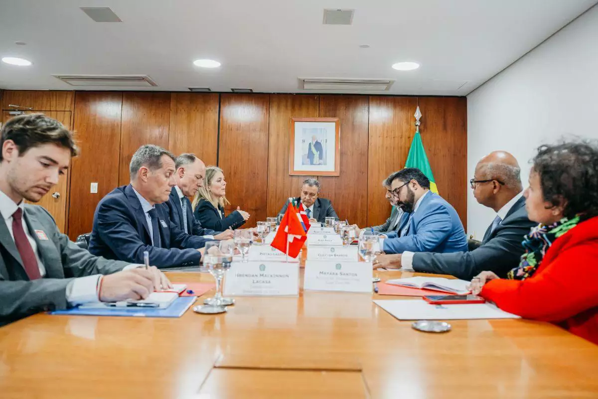 Reunião com embaixadores da Europa discute megaterminal e investimentos no Porto de Santos