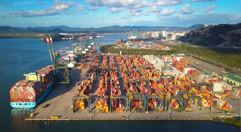 Entidade dos principais armadores defende leilão do Tecon Santos 10 sem restrições