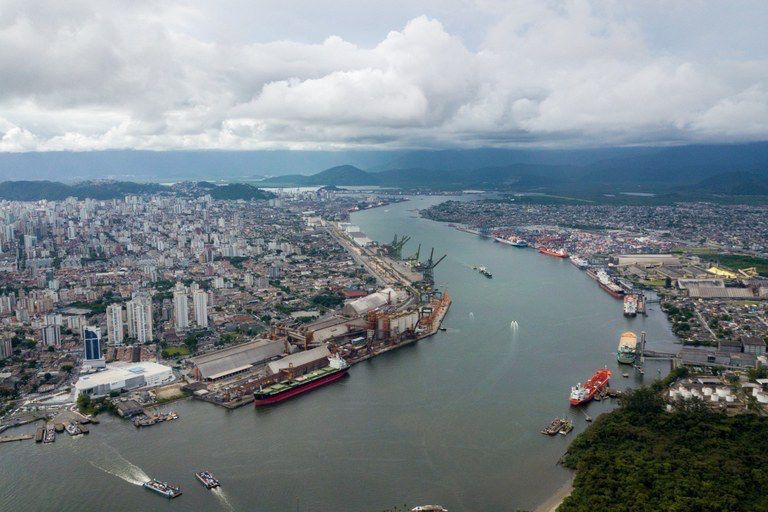 “O Túnel Santos–Guarujá vai ser uma realidade”, afirma ministro Tomé Franca