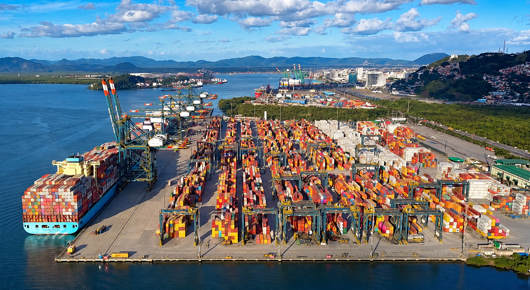 Palácio do Planalto considera o primeiro semestre de 2027 como parâmetro para realização de leilão para concessão do canal de acesso ao Porto de Santos